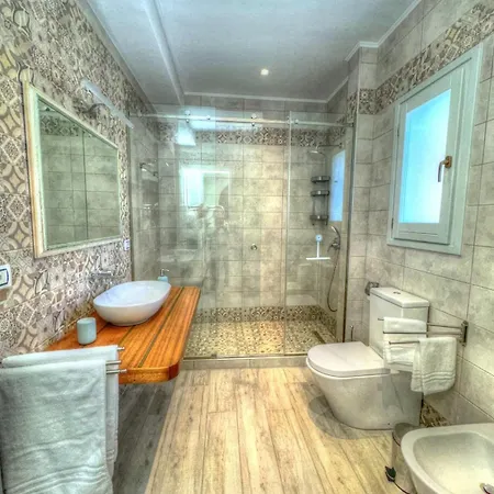 Psaraki Villa Tselendata